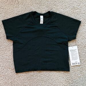 Swiftly tech cropped short sleeve Lululemon top Rainforest Green